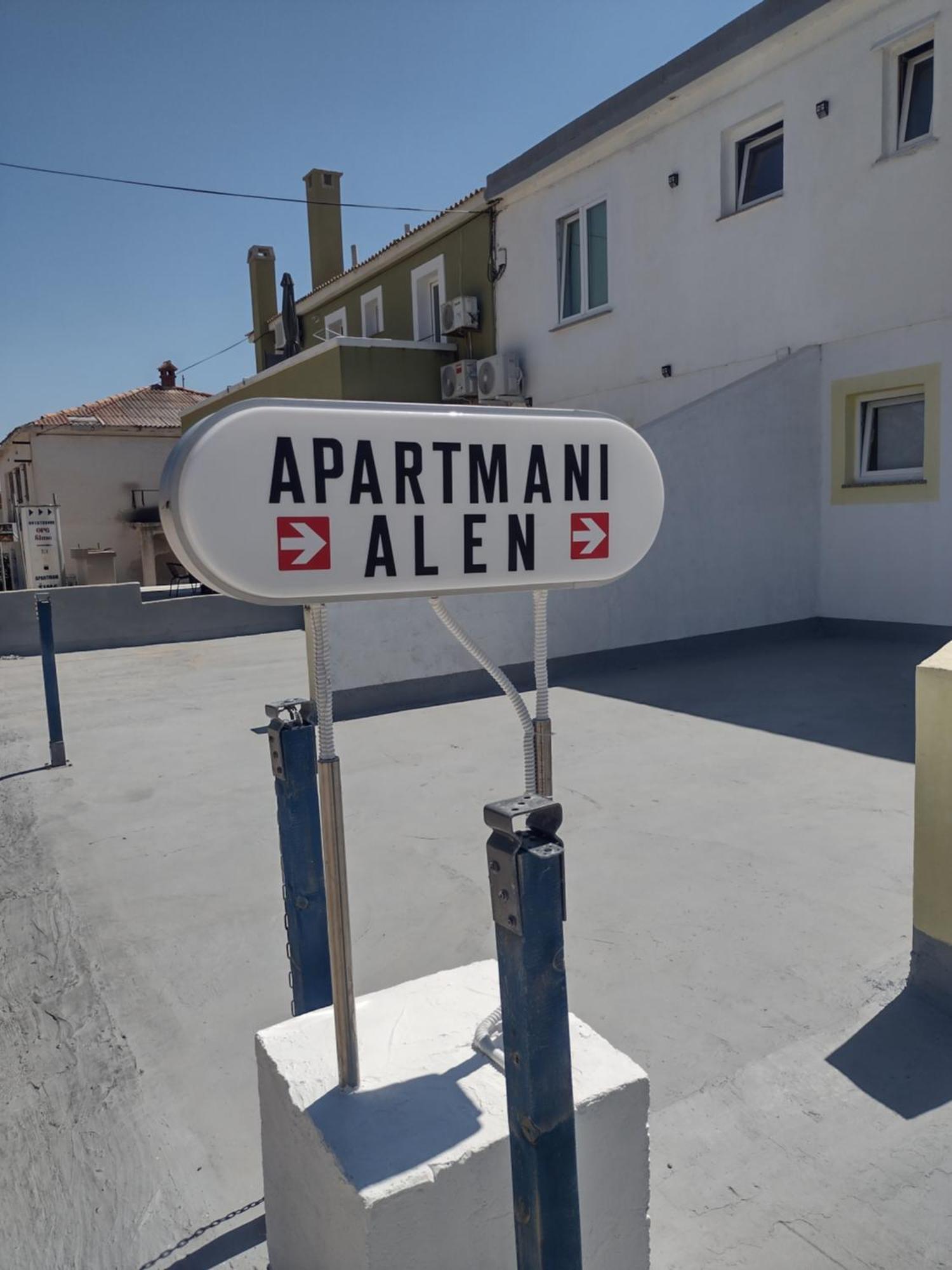 Apartmani Alen Dinjiška Cameră foto
