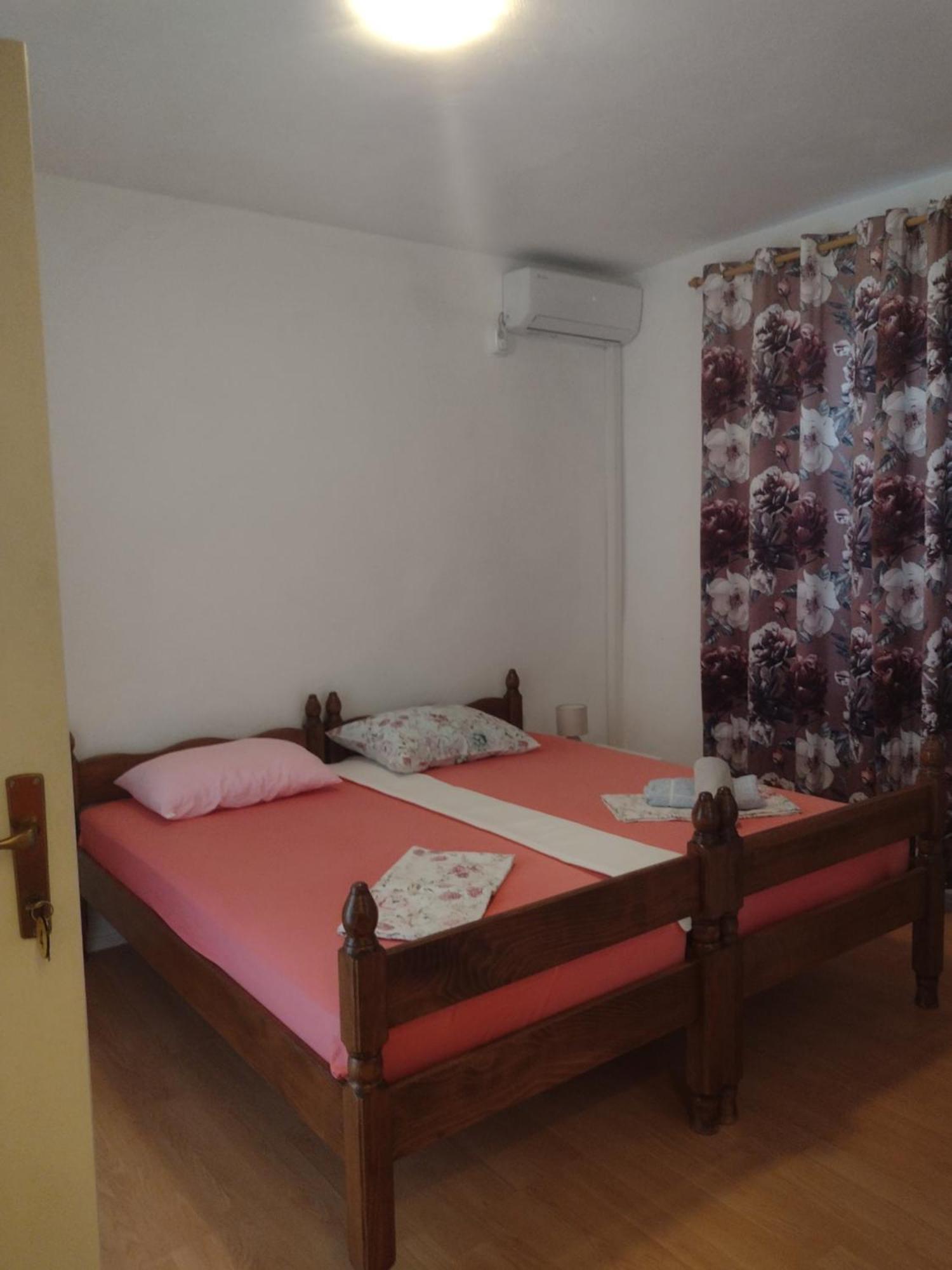 Apartmani Alen Dinjiška Exterior foto